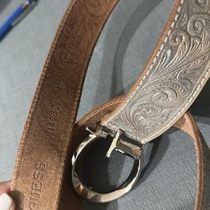 Guest Belt. Genuine leather. Medium size. Silver color